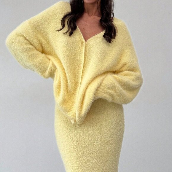 Yellow Casual Womens Oversized Long Sleeve Cardigan and Sweater Maxi Skirt set - Picture 8 of 10